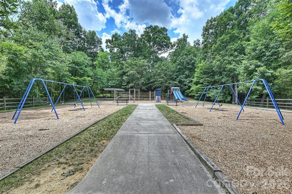 6311 Tunston Lane Charlotte NC 28269