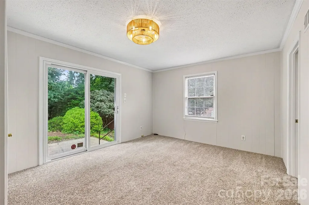 1030 Mclaughlin Drive Charlotte NC 28212