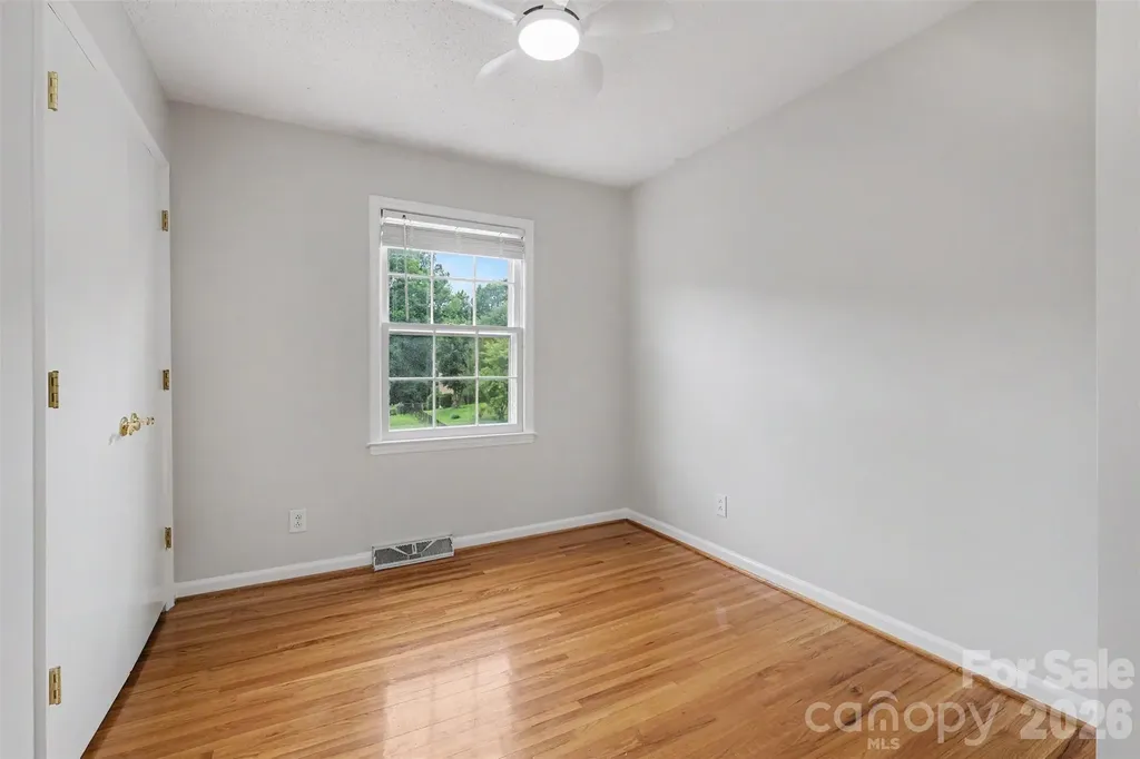 1030 Mclaughlin Drive Charlotte NC 28212