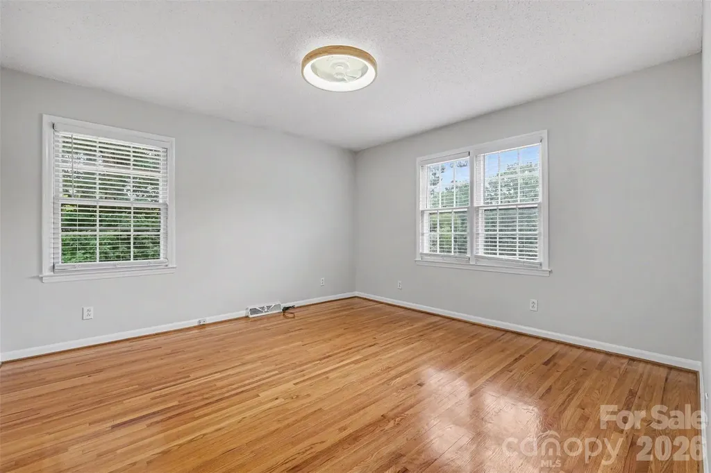 1030 Mclaughlin Drive Charlotte NC 28212