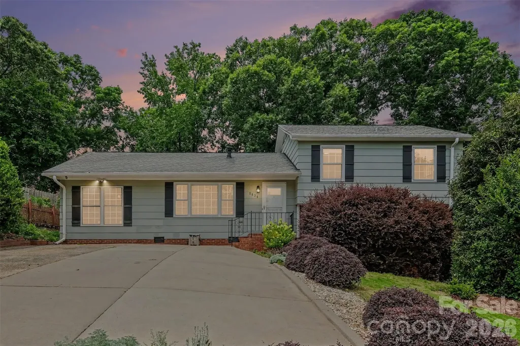 1030 Mclaughlin Drive Charlotte NC 28212