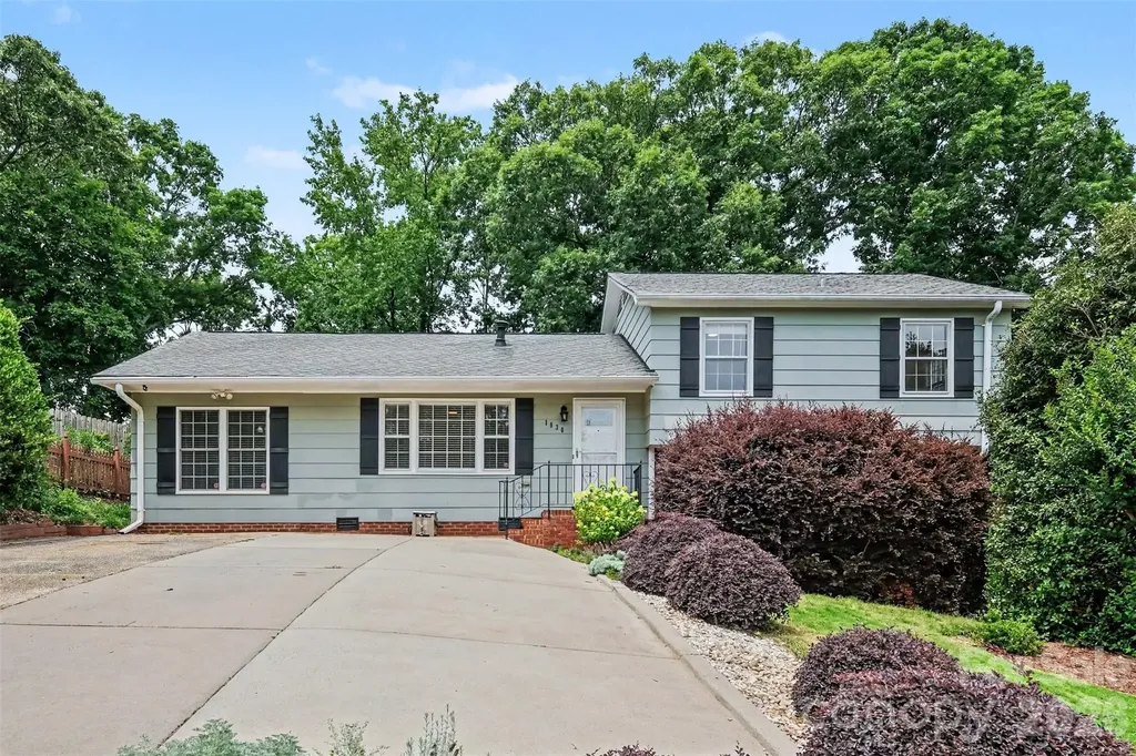 1030 Mclaughlin Drive Charlotte NC 28212