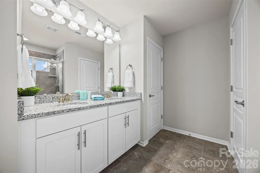 5125 Mount Clare Lane Charlotte NC 28210