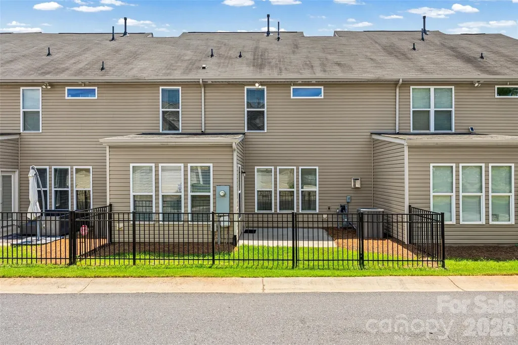 5125 Mount Clare Lane Charlotte NC 28210