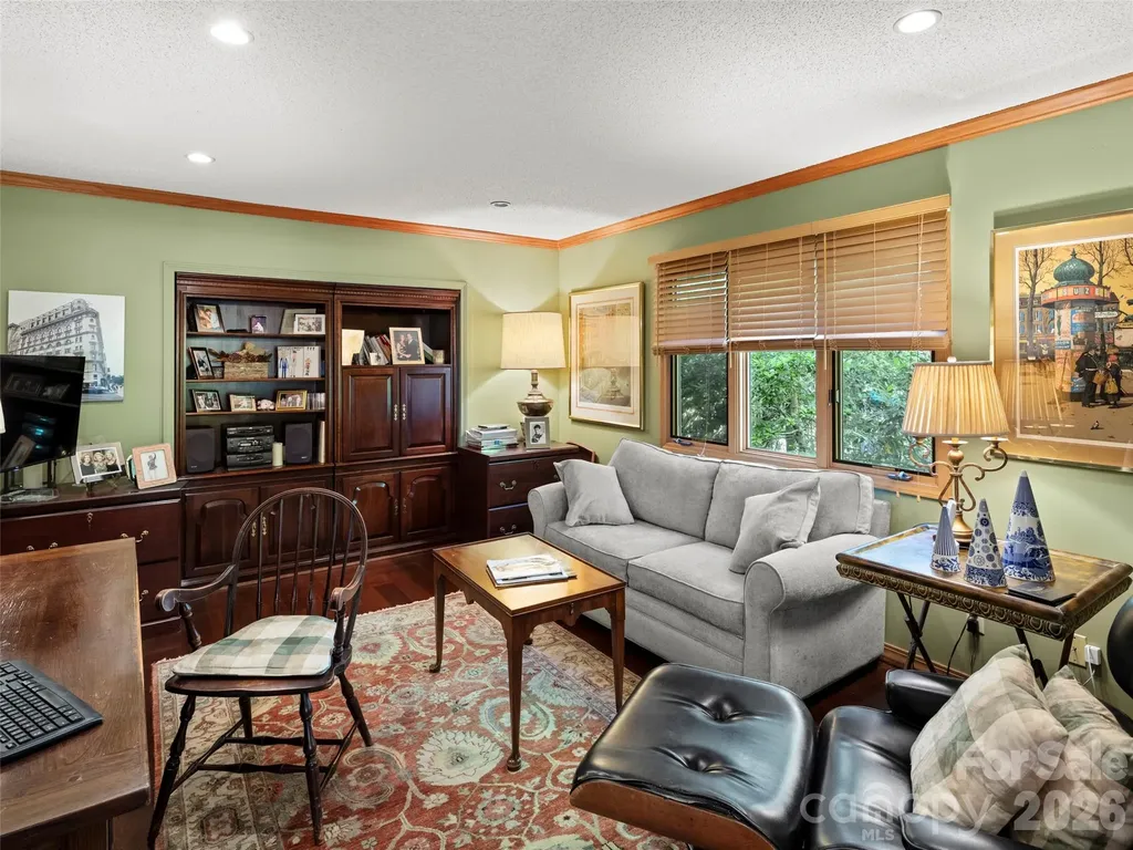 20 Clubside Drive Asheville NC 28804