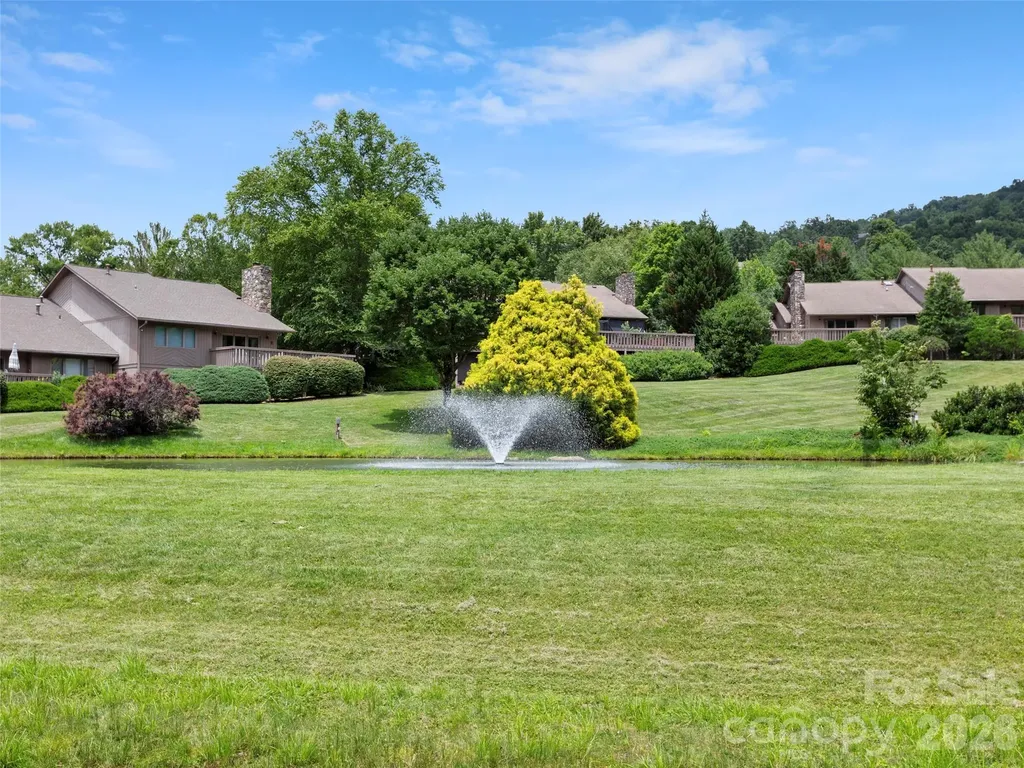 20 Clubside Drive Asheville NC 28804