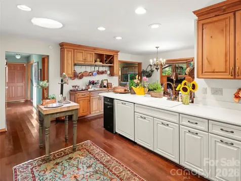 20 Clubside Drive Asheville NC 28804