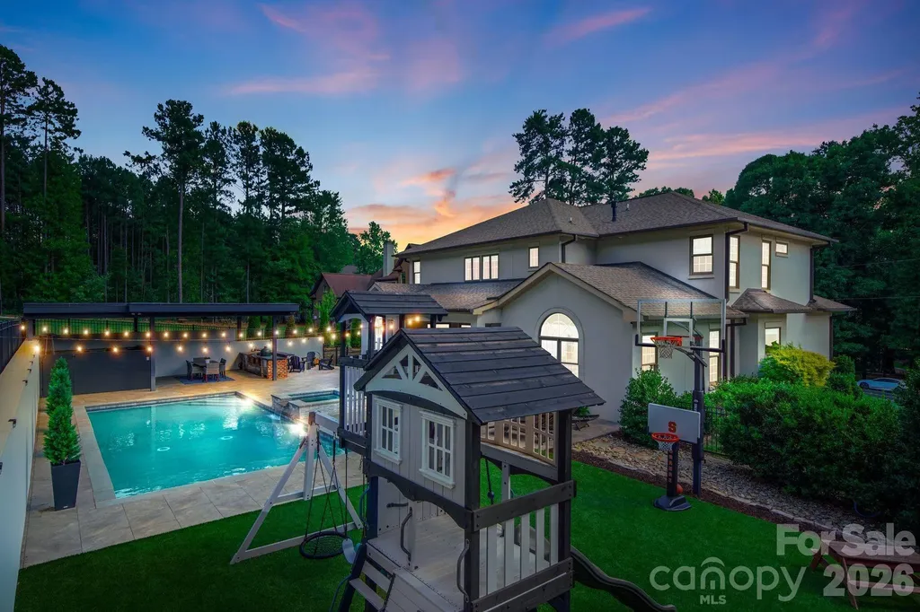 342 Kenway Loop Mooresville NC 28117