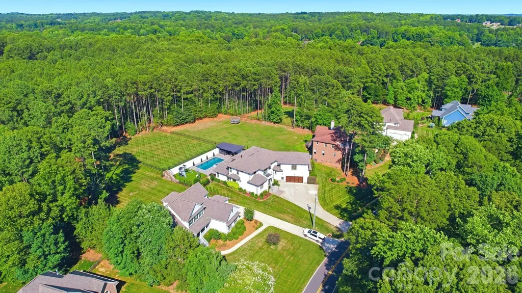 342 Kenway Loop Mooresville NC 28117