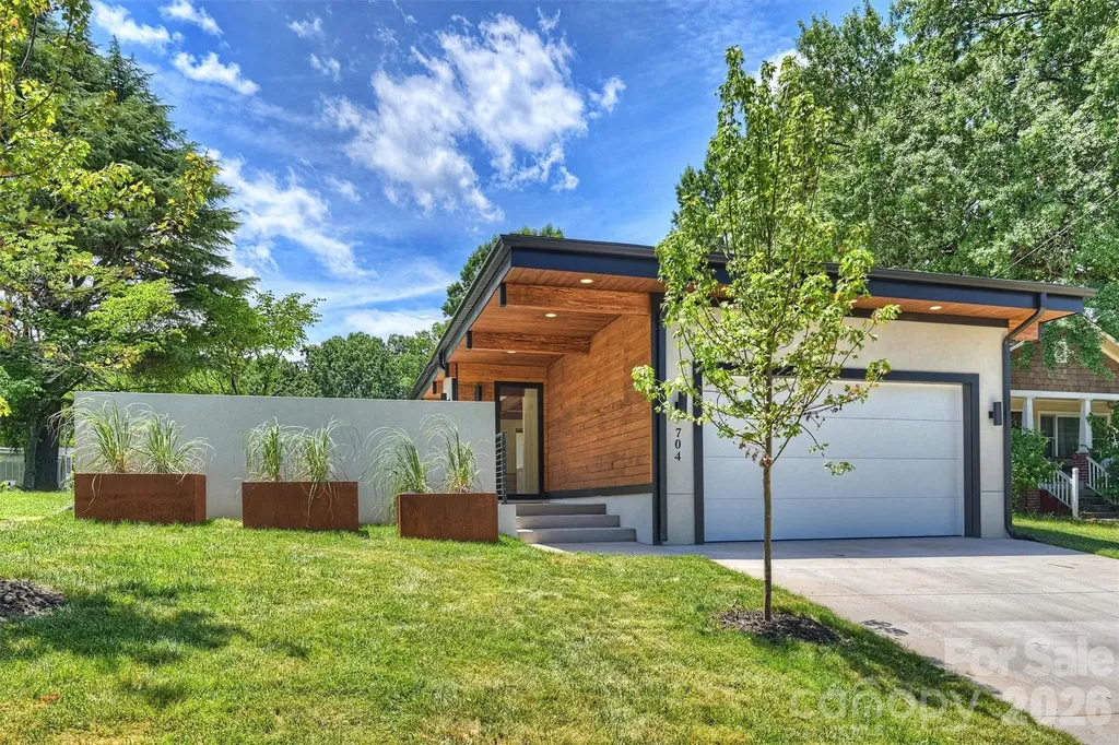 704 Charles Avenue Charlotte NC 28205