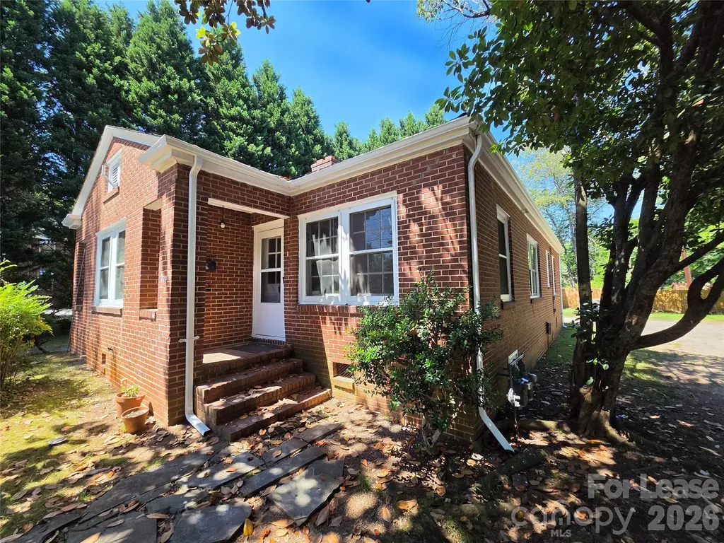 322 W Mccubbins Street Salisbury NC 28144