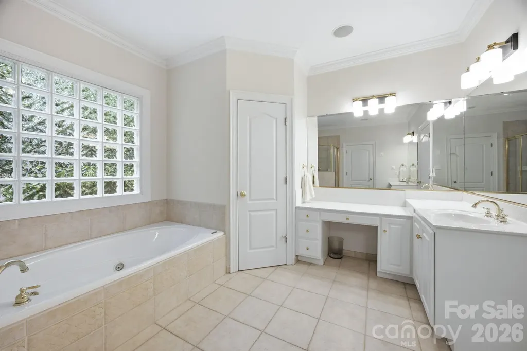 1016 Firethorne Club Drive Waxhaw NC 28173