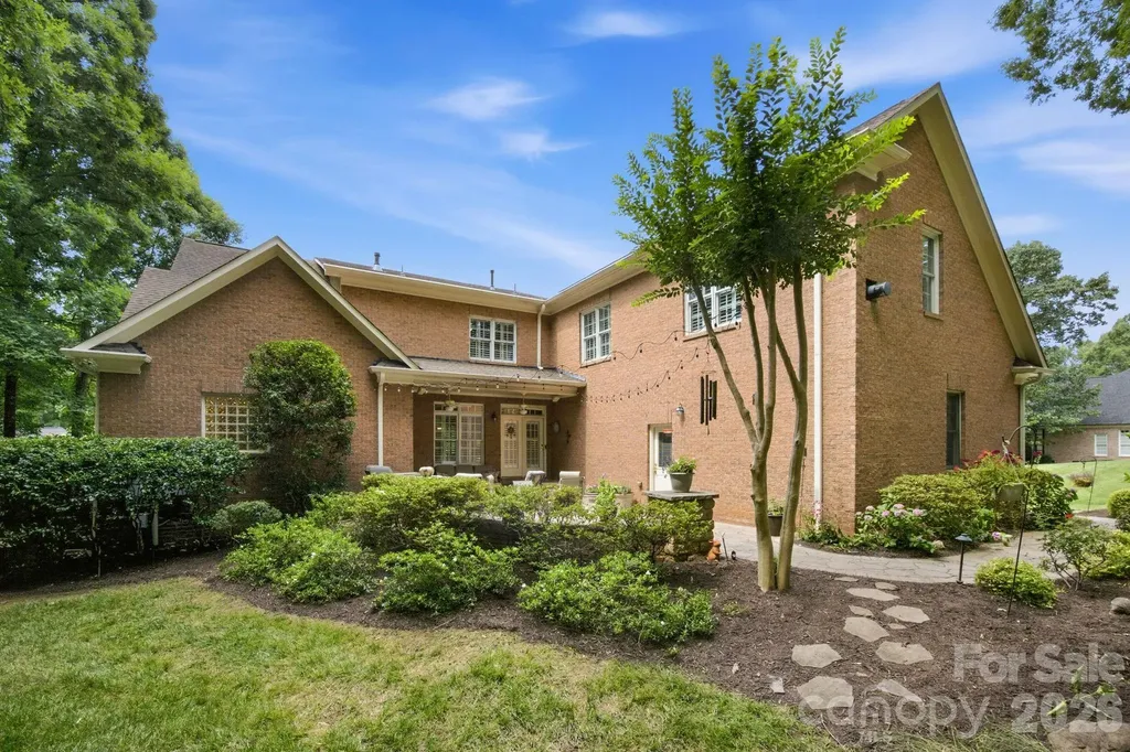 1016 Firethorne Club Drive Waxhaw NC 28173