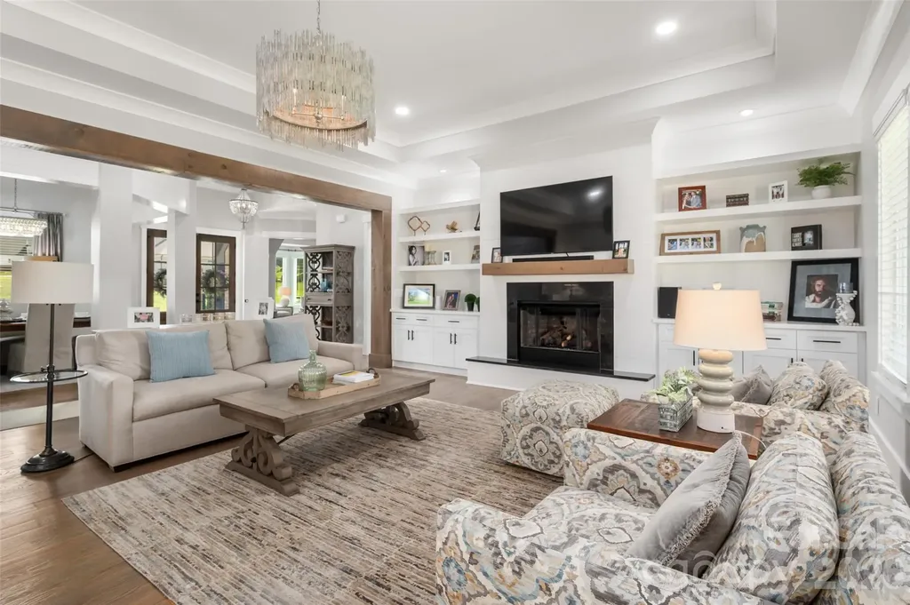 10035 Whispering Falls Avenue Charlotte NC 28227