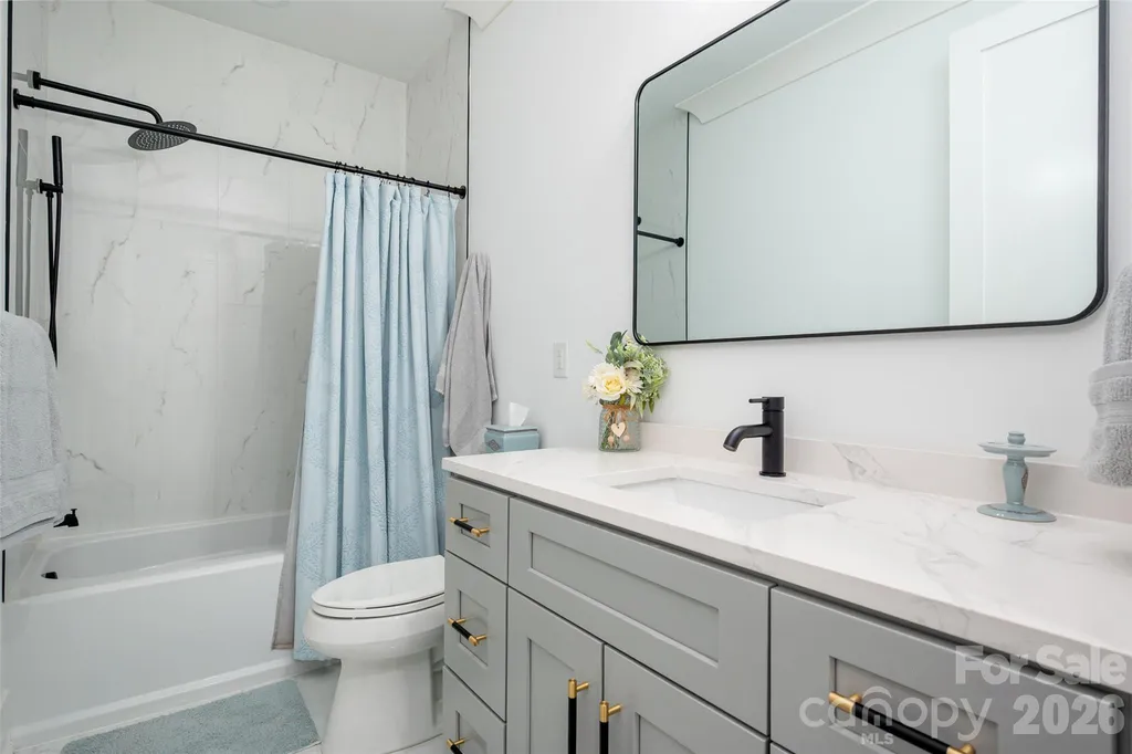 10035 Whispering Falls Avenue Charlotte NC 28227