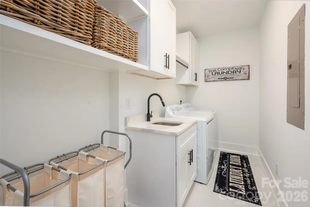 10035 Whispering Falls Avenue Charlotte NC 28227