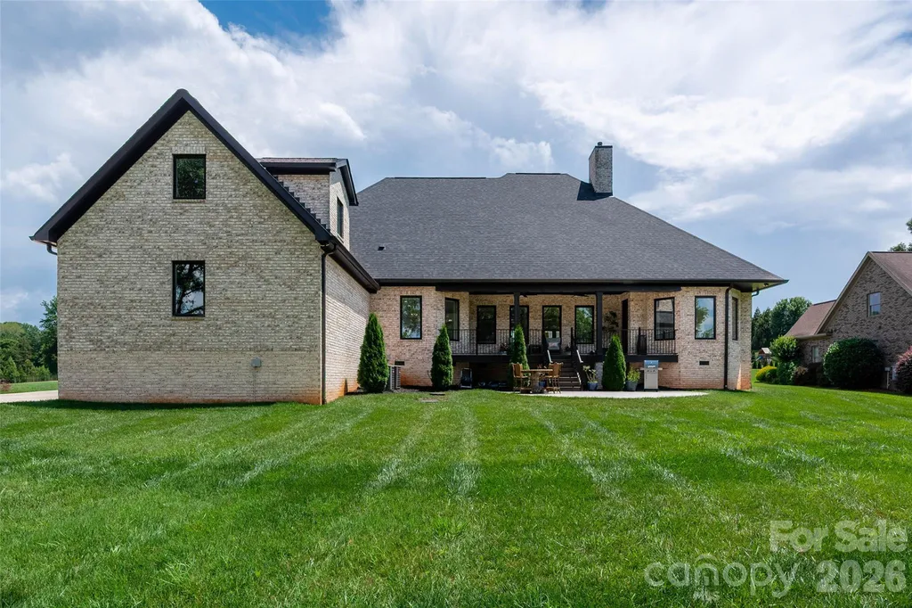 10035 Whispering Falls Avenue Charlotte NC 28227
