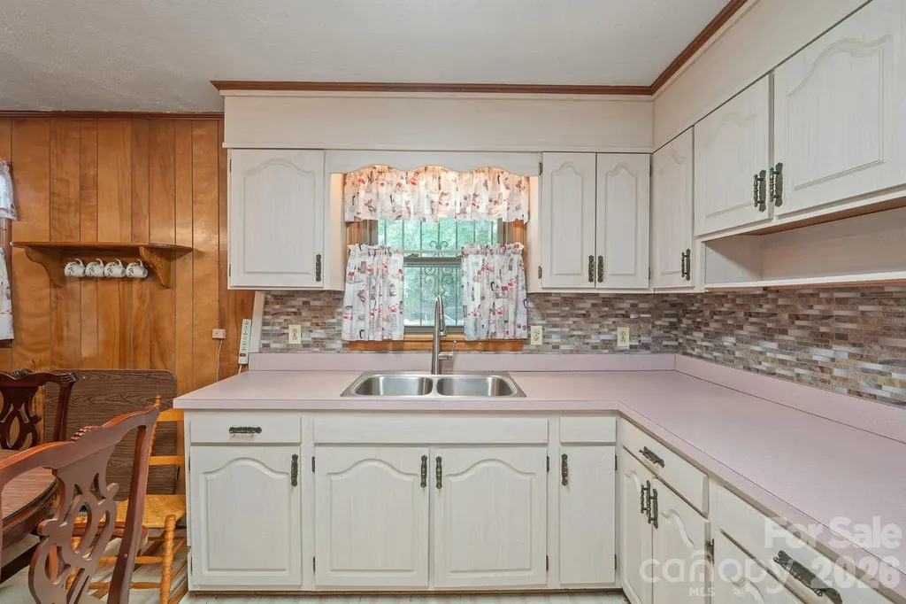 1505 Kingston Drive Kannapolis NC 28083