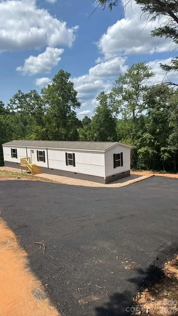 7499 Virginia Ridge Connelly Springs NC 28612