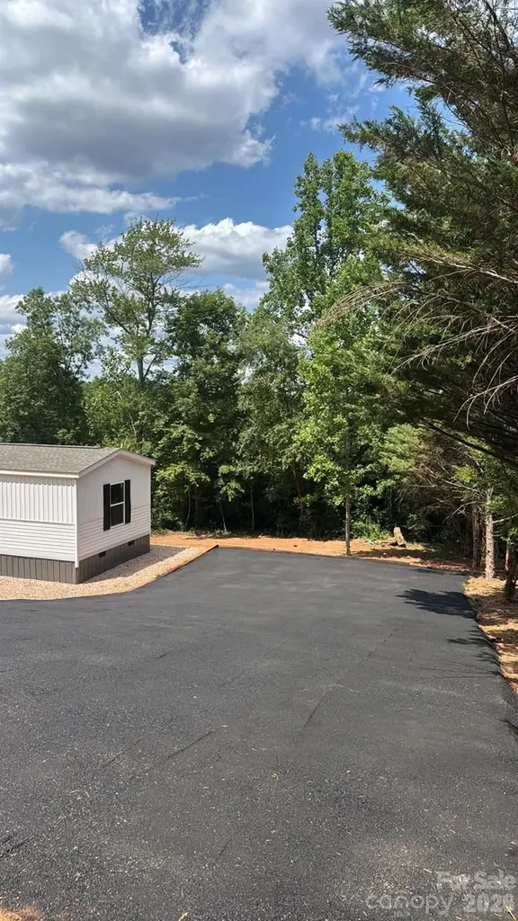 7499 Virginia Ridge Connelly Springs NC 28612