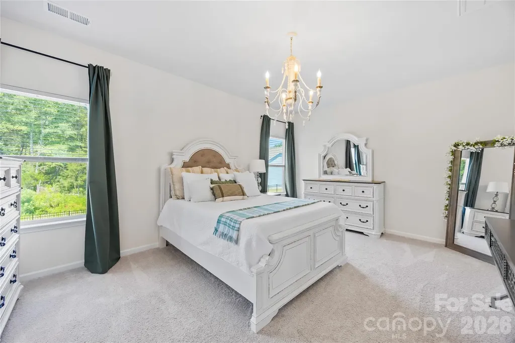 8131 Jonagold Lane Charlotte NC 28215