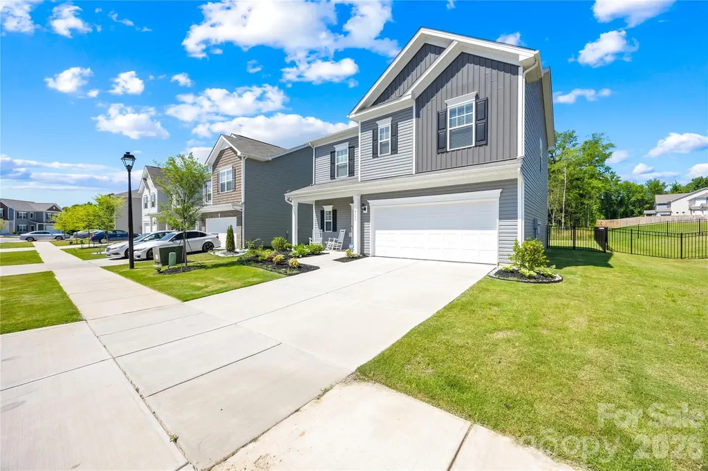 8131 Jonagold Lane Charlotte NC 28215