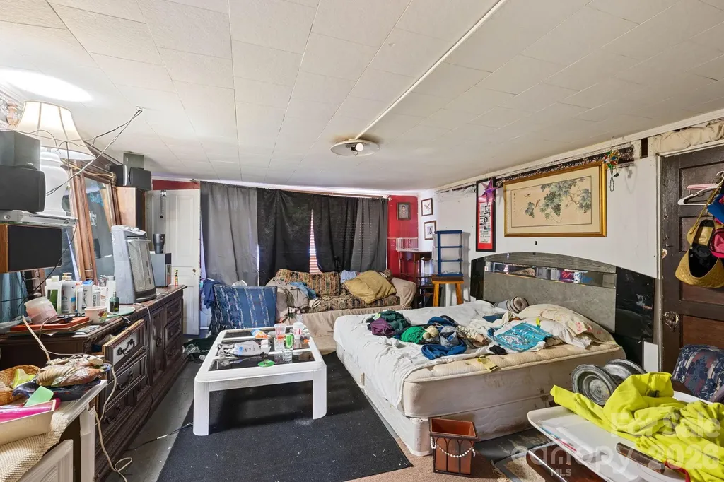 106 N Main Street Granite Falls NC 28630