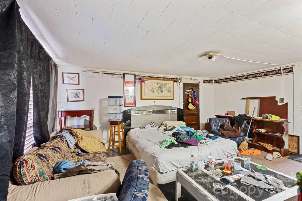 106 N Main Street Granite Falls NC 28630