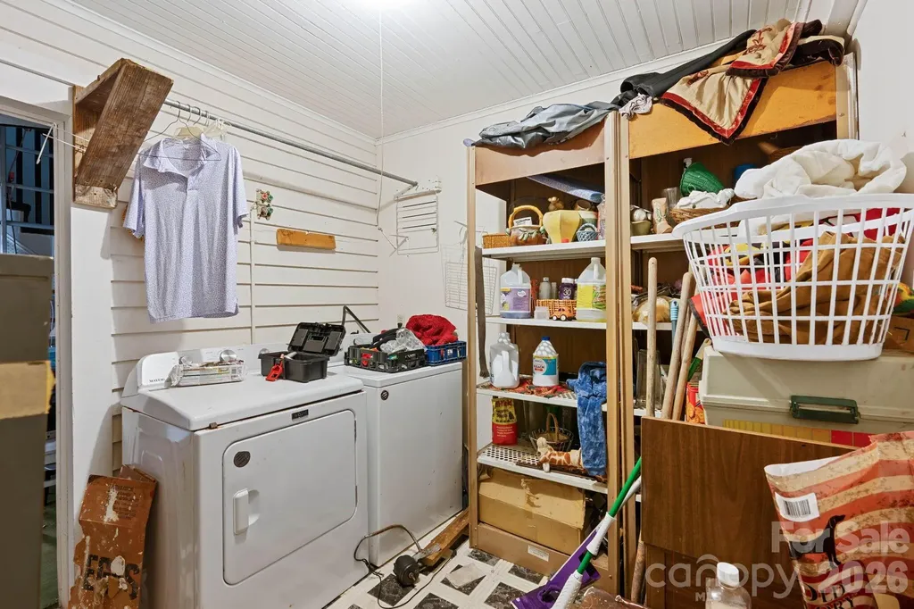 106 N Main Street Granite Falls NC 28630