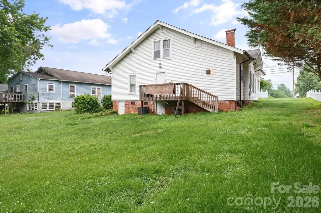 106 N Main Street Granite Falls NC 28630