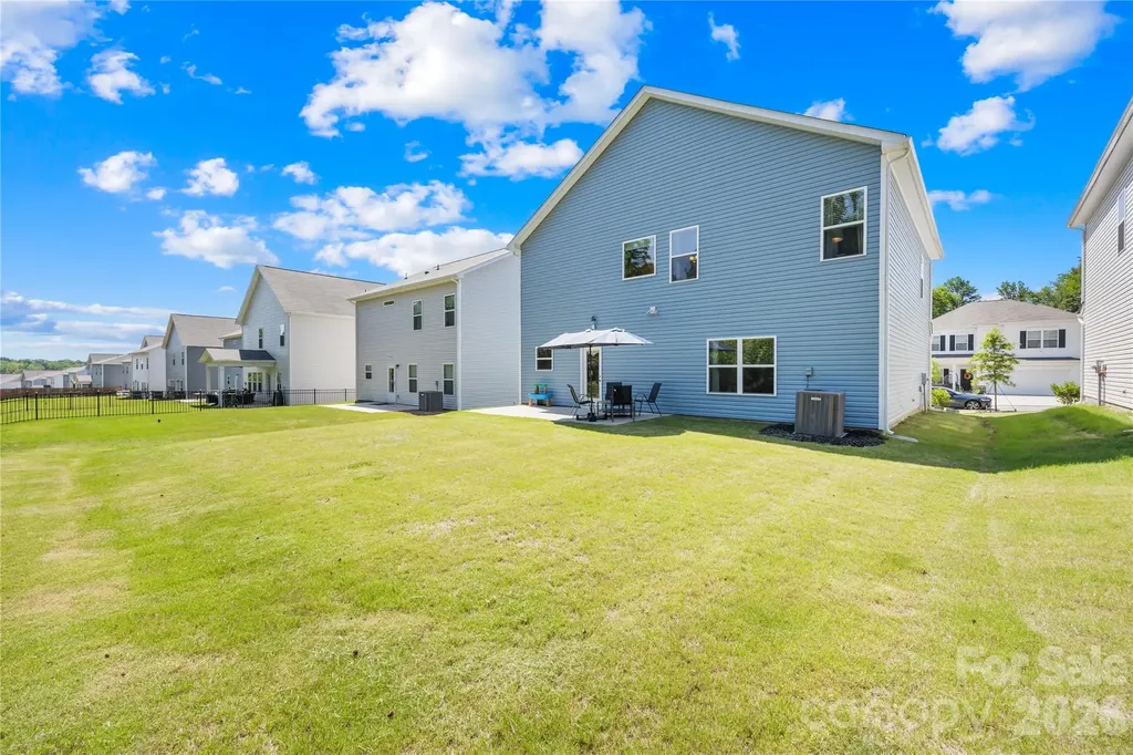 6230 Gala Lane Charlotte NC 28215