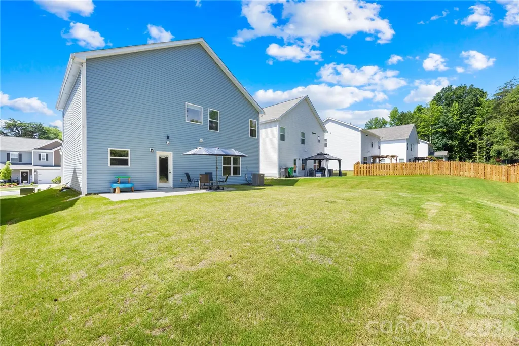 6230 Gala Lane Charlotte NC 28215