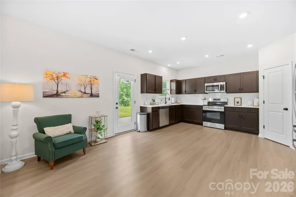 6230 Gala Lane Charlotte NC 28215