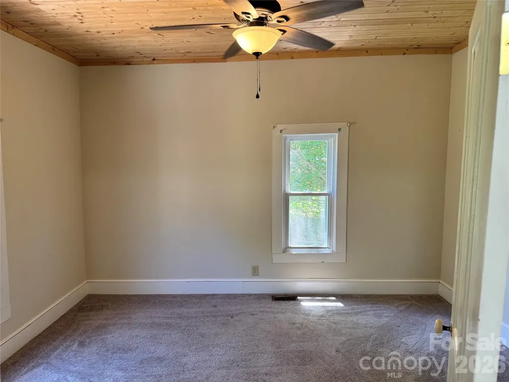 2834 Dan Brown Drive Claremont NC 28610