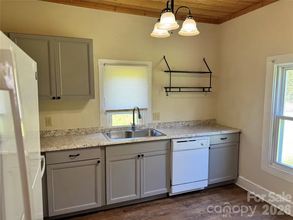 2834 Dan Brown Drive Claremont NC 28610