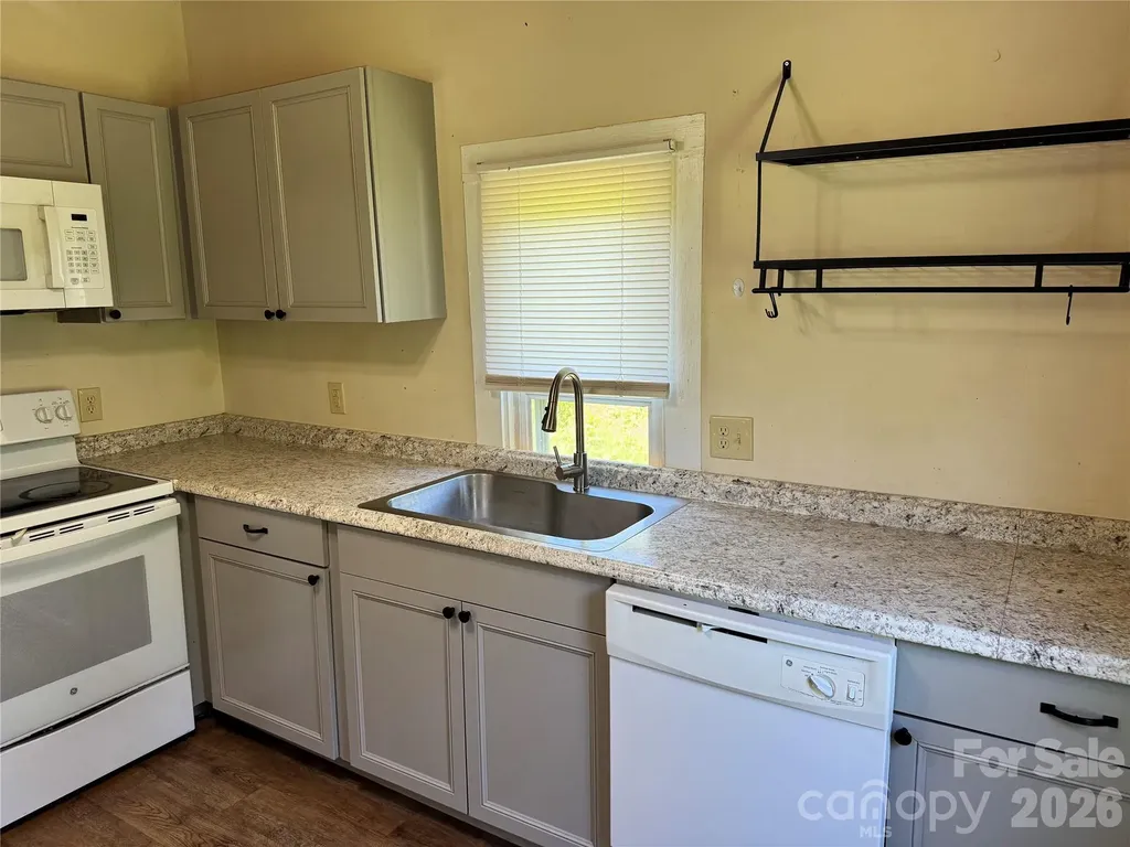 2834 Dan Brown Drive Claremont NC 28610