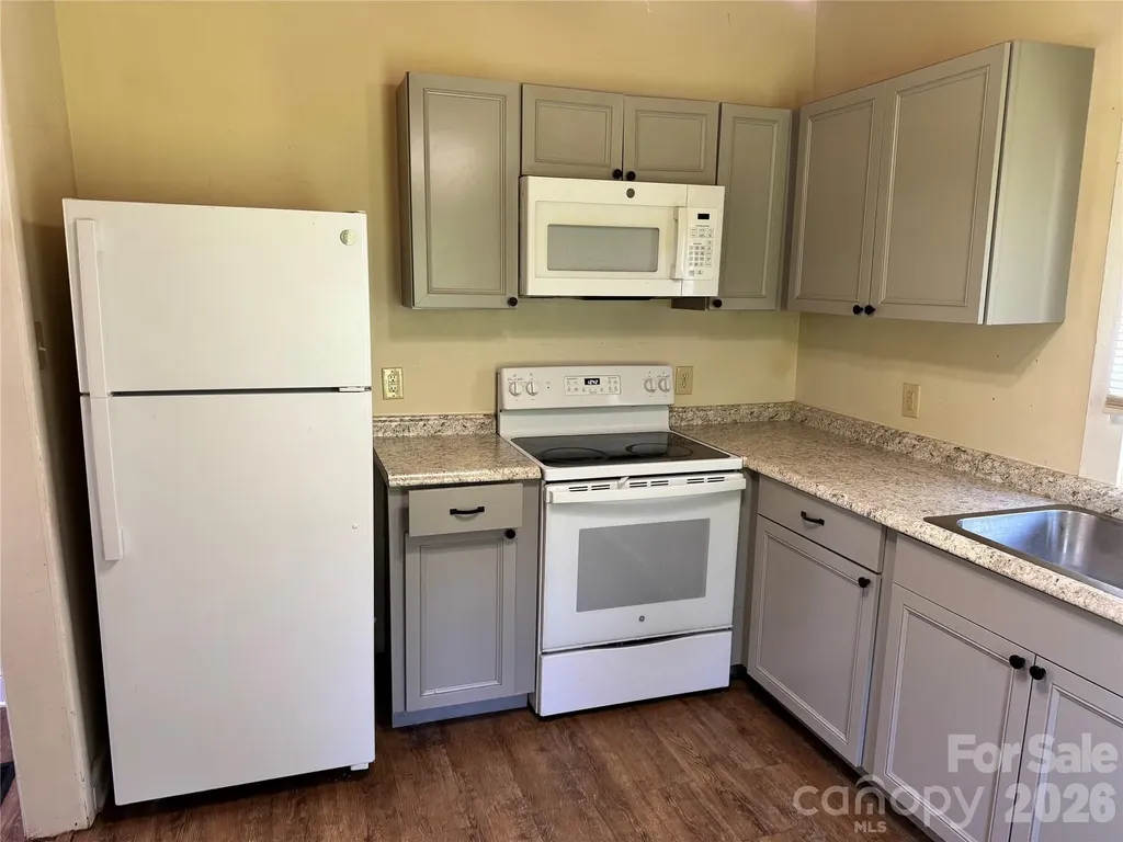 2834 Dan Brown Drive Claremont NC 28610
