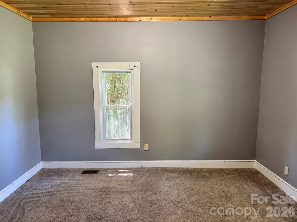 2834 Dan Brown Drive Claremont NC 28610