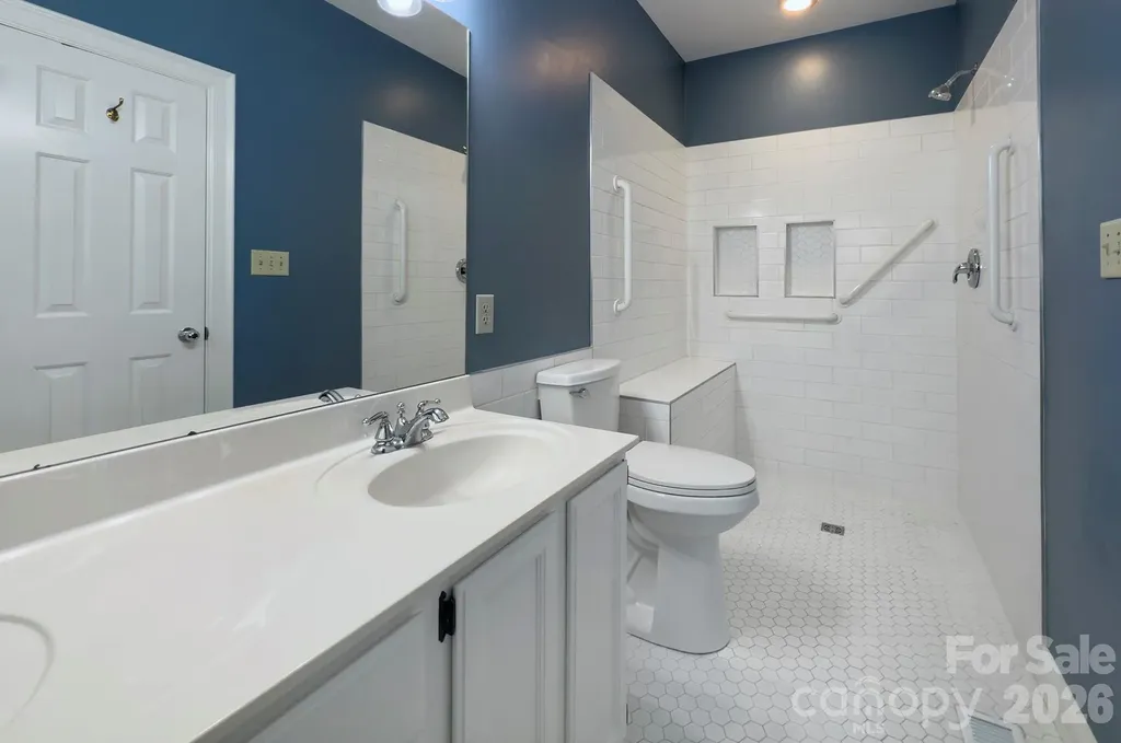 2000 Victorian Place Charlotte NC 28203