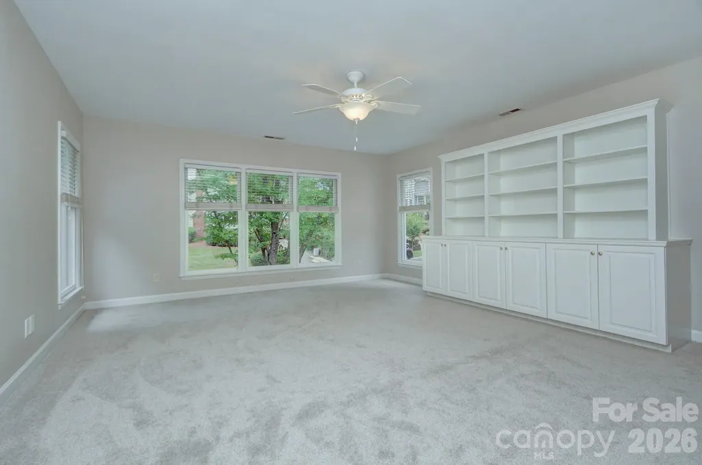 2000 Victorian Place Charlotte NC 28203