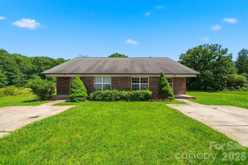 820 Horseshoe Lake Road Lincolnton NC 28092