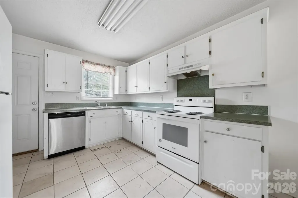 820 Horseshoe Lake Road Lincolnton NC 28092