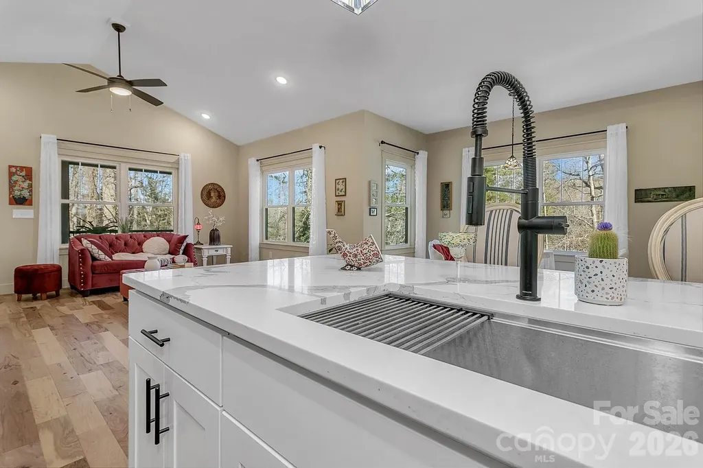40 Rangeley Drive Asheville NC 28803