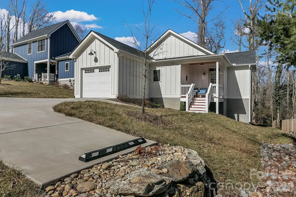 40 Rangeley Drive Asheville NC 28803