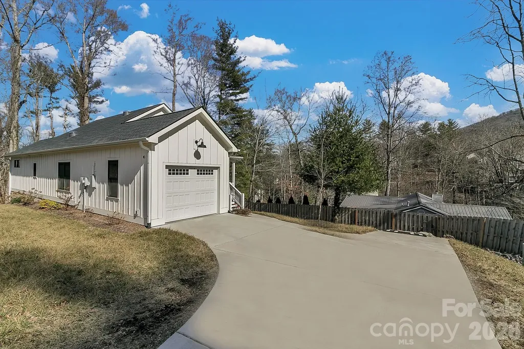 40 Rangeley Drive Asheville NC 28803