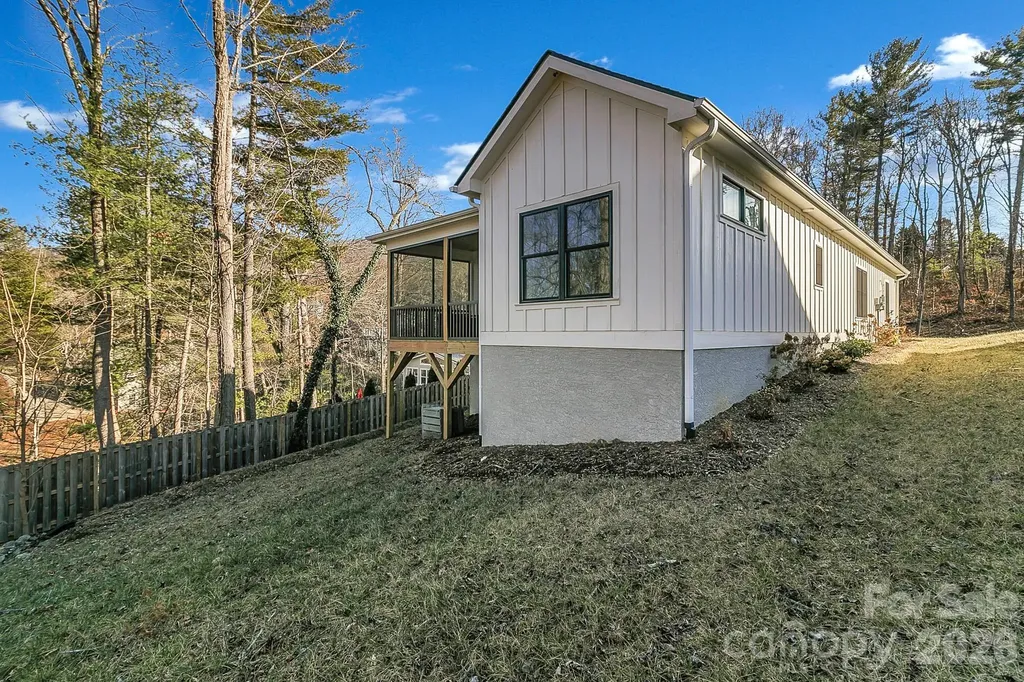 40 Rangeley Drive Asheville NC 28803