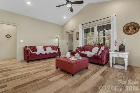 40 Rangeley Drive Asheville NC 28803