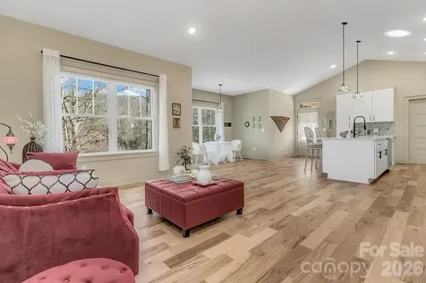 40 Rangeley Drive Asheville NC 28803