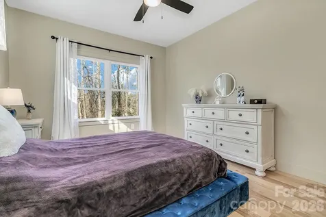 40 Rangeley Drive Asheville NC 28803