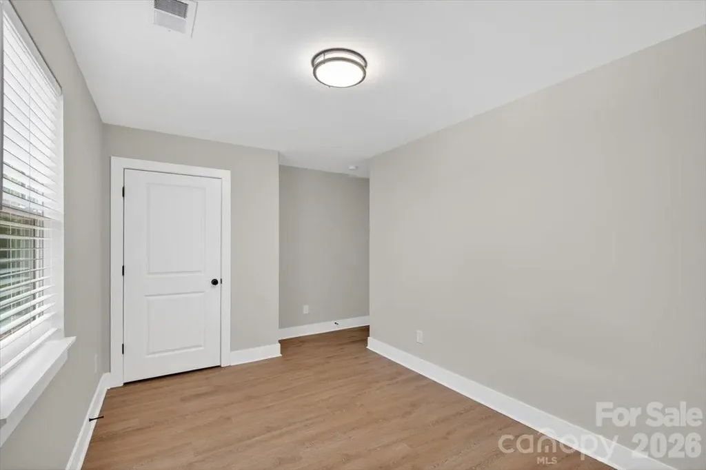 712-714 Evening Shade Lane Gastonia NC 28052